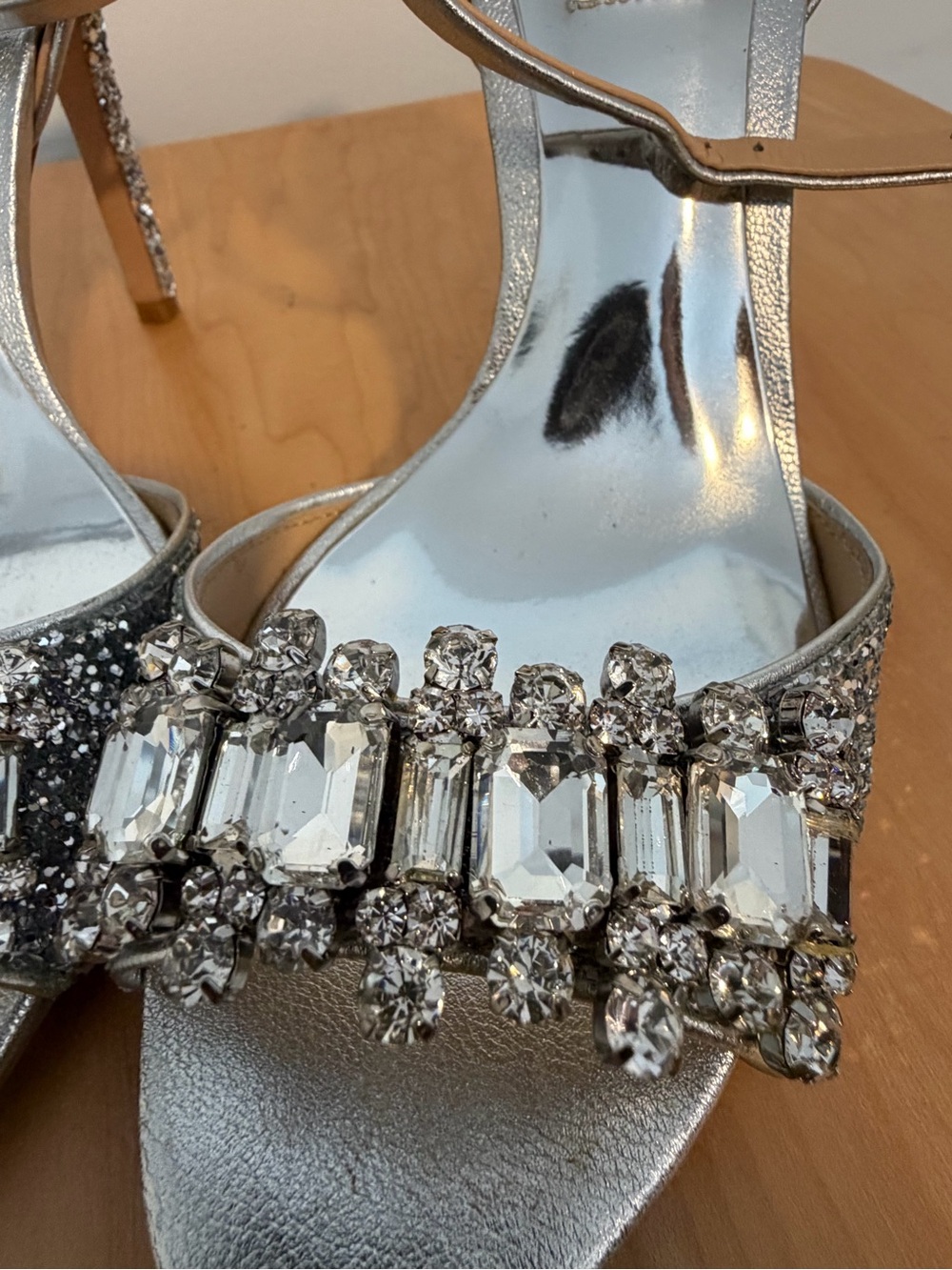 Badgley Mischka Silver Jeweled Women's Evening heels